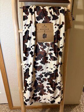 Stone Mountain Cow Print Oversized Plush Throw Blanket 60x70 Western NWT